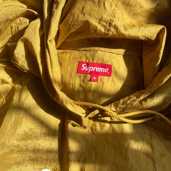 Supreme nylon packable poncho windbreaker with hood in gold size medium - Picture 6 of 10